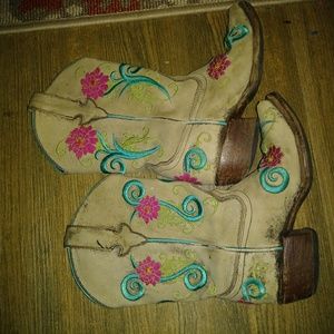 Girls (age 7-ish) size 1 Macie Bean boots